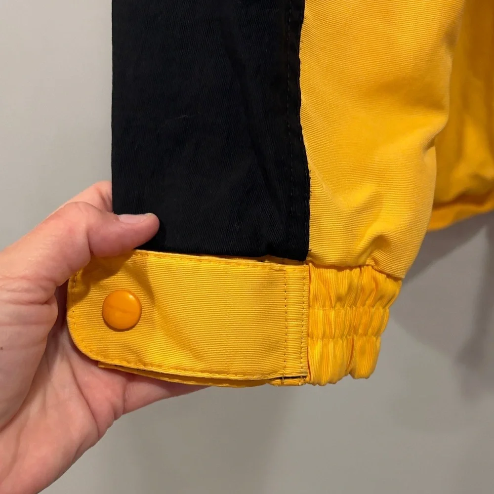 Carhartt Two-Tone Yellow and Black Coat - Picture 6 of 7
